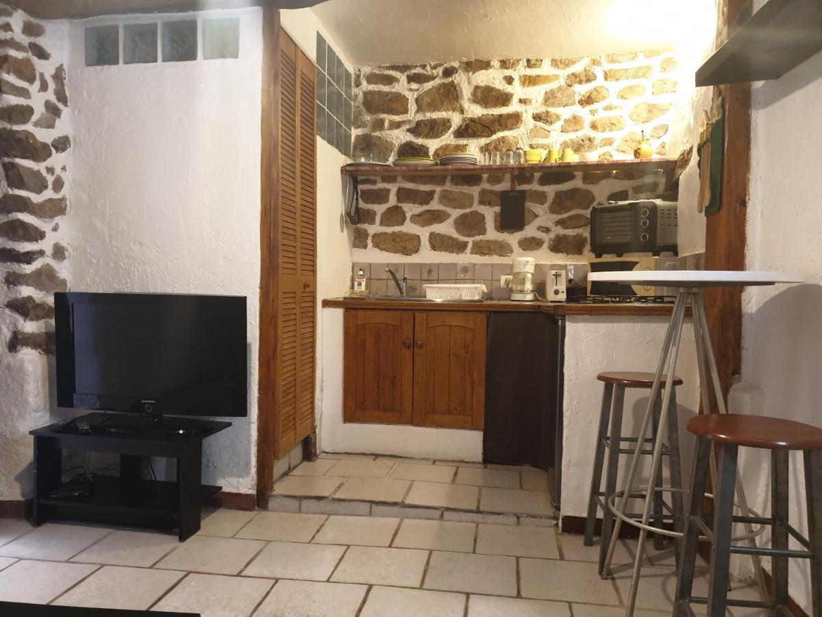 Joli studio Aups Extérieur photo